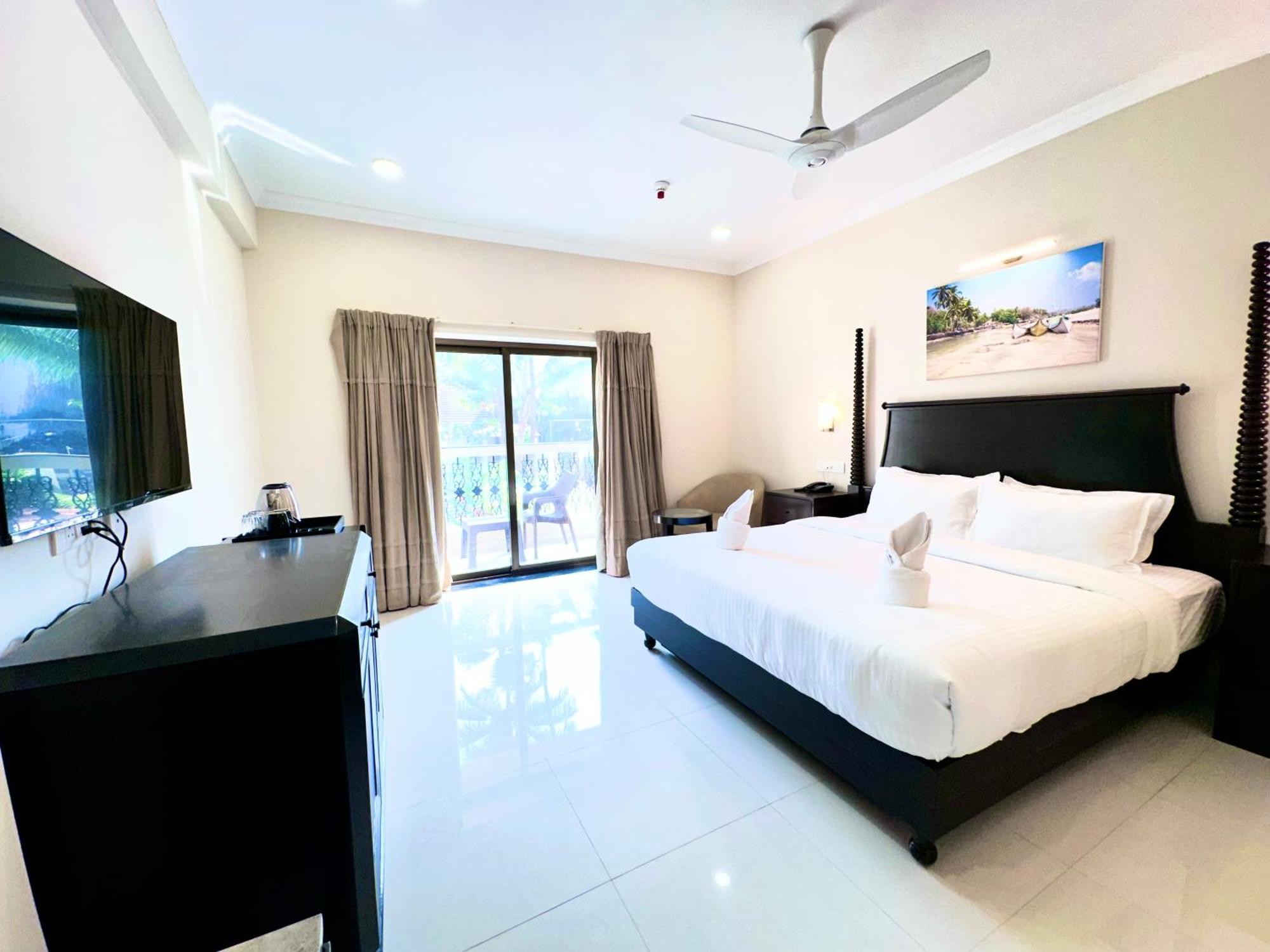 Silver Sands Sunshine - Angaara Candolim Exterior foto