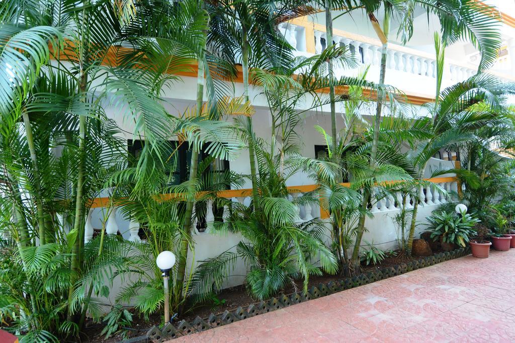 Silver Sands Sunshine - Angaara Candolim Exterior foto