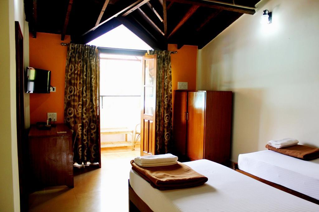 Silver Sands Sunshine - Angaara Candolim Exterior foto