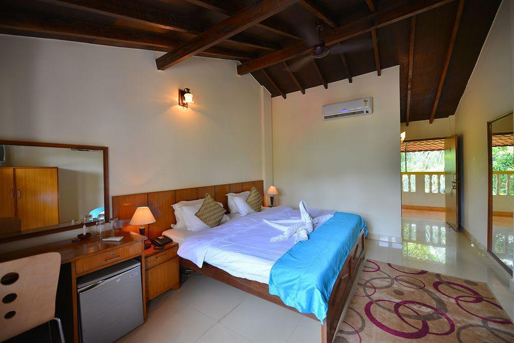 Silver Sands Sunshine - Angaara Candolim Exterior foto